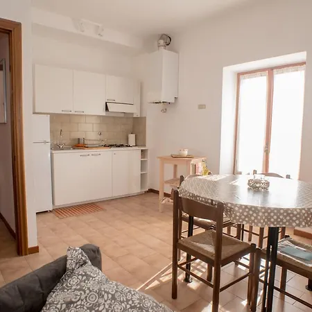 The House In The Country * La Spezia